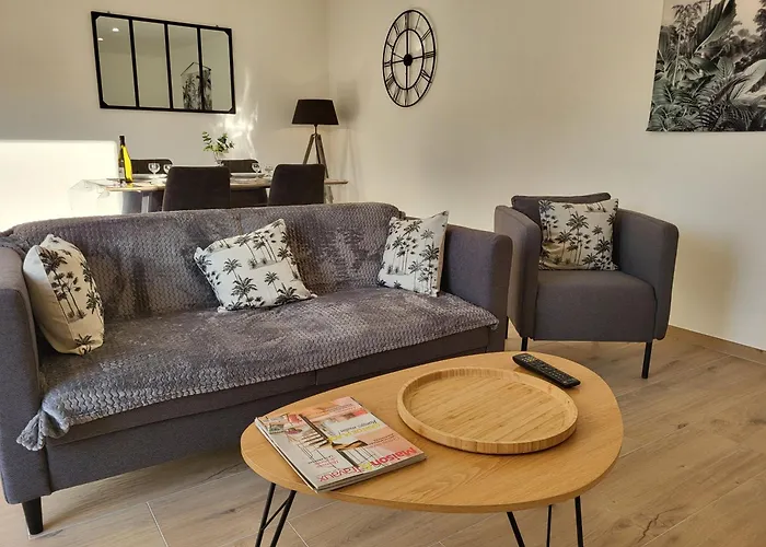 La Grange D'augustin Dom wakacyjny Saint-Thibéry